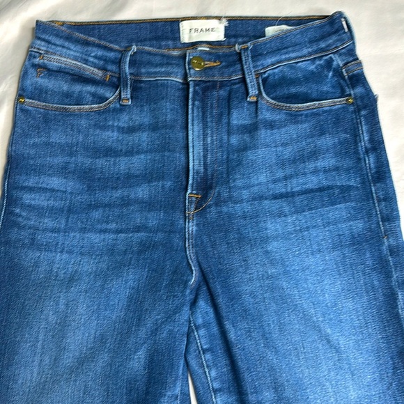 Frame Le High Straight in Bestia - Picture 7 of 10